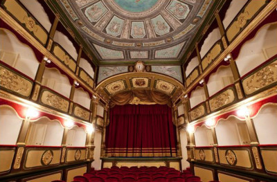 TEATRO GARIBALDI, PROSEGUONO I LAVORI, NEL NUOVO ANNO IL TEATRO SARÀ C...